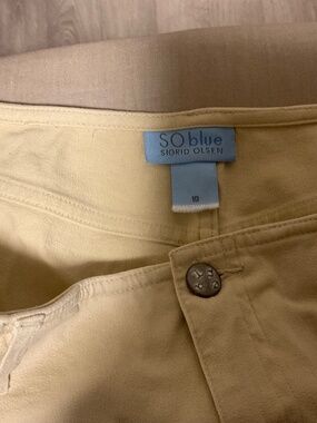 Sigrid Olsen soft butter yellow trousers in size 10